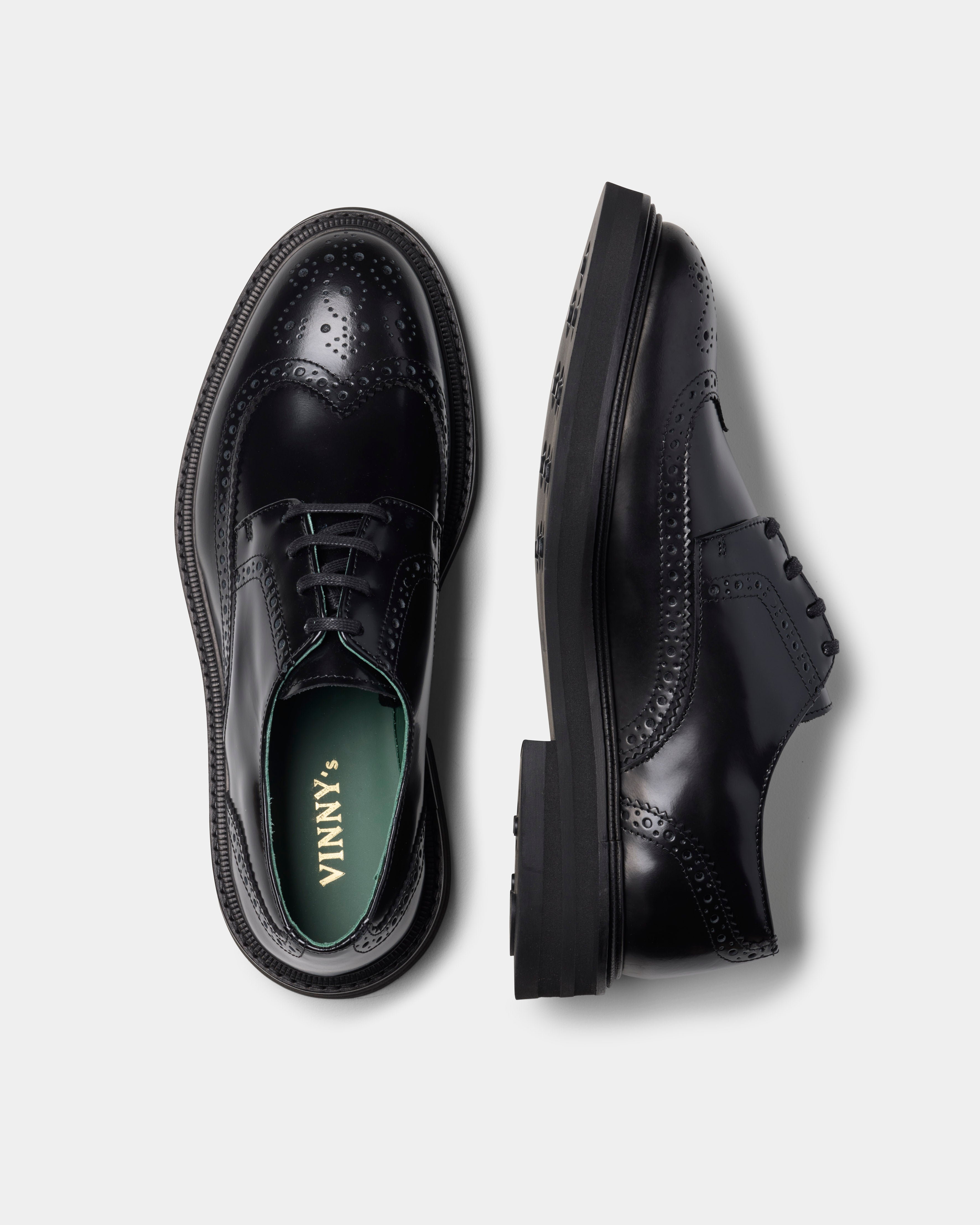 officer brogue in black from the side and top