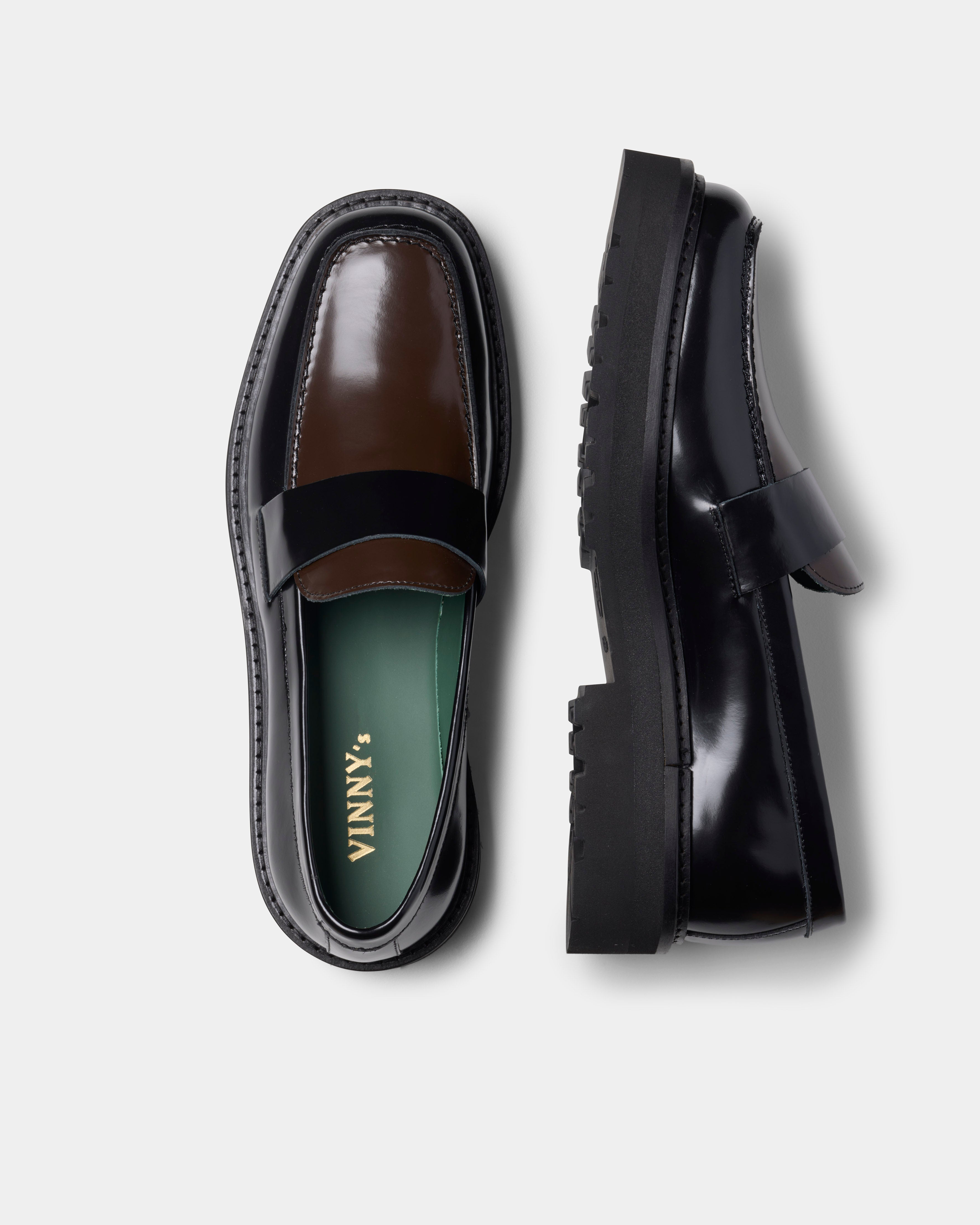 Peeters loafer in black and brown from the side and top
