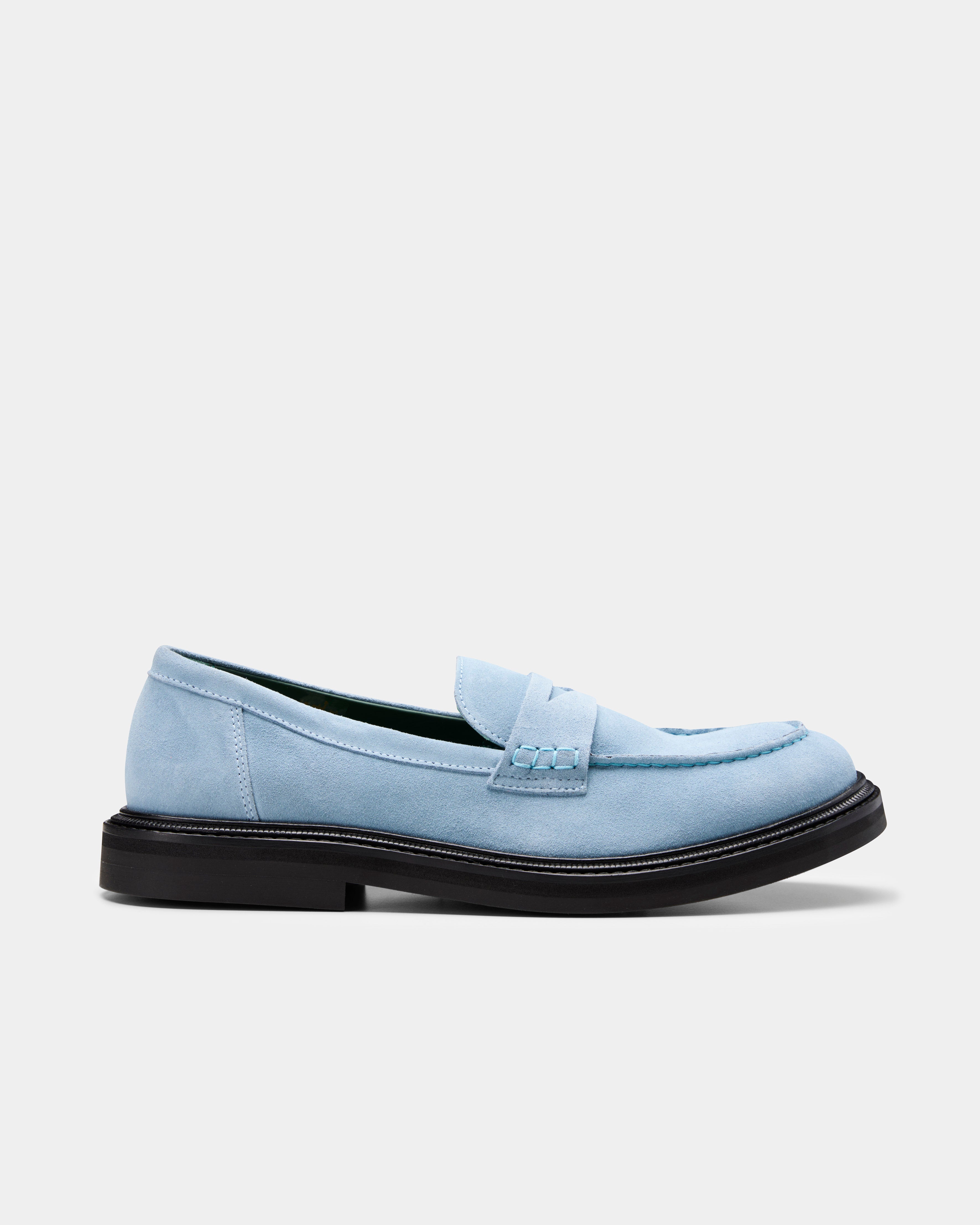 Vinnee penny loafer in light blue suede from the side