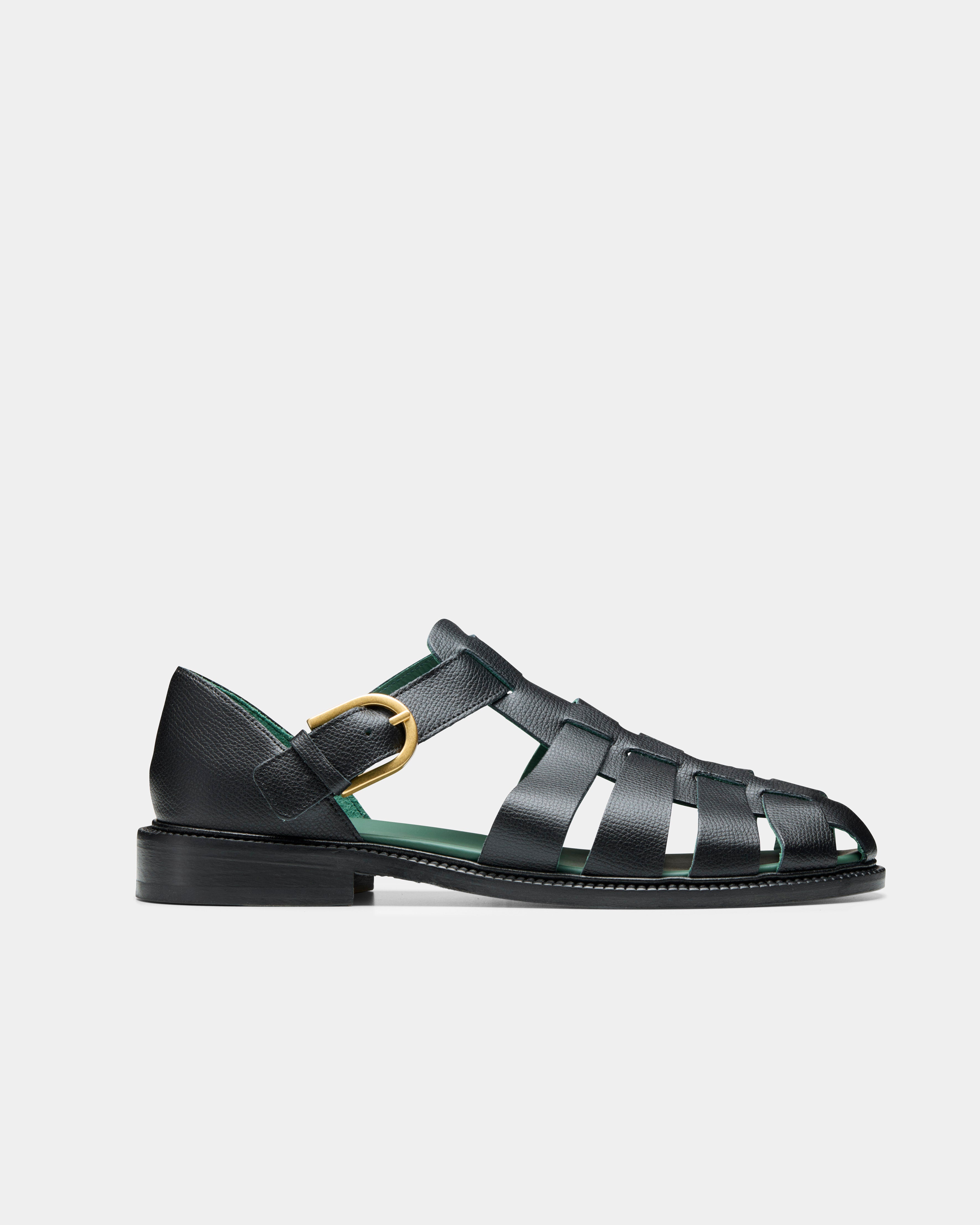 women's fisherman sandal in black grain leather