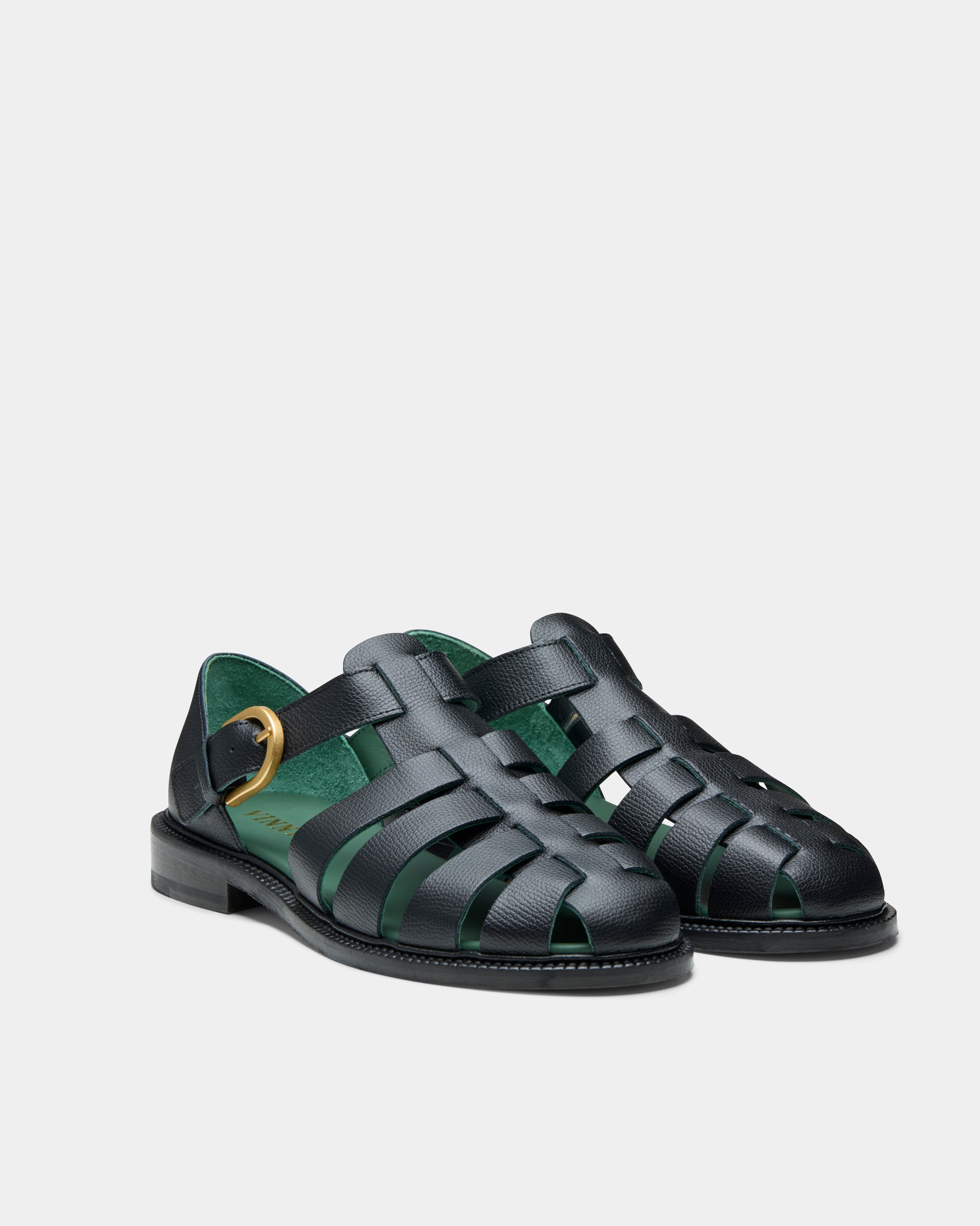 women's fisherman sandal in black grain leather