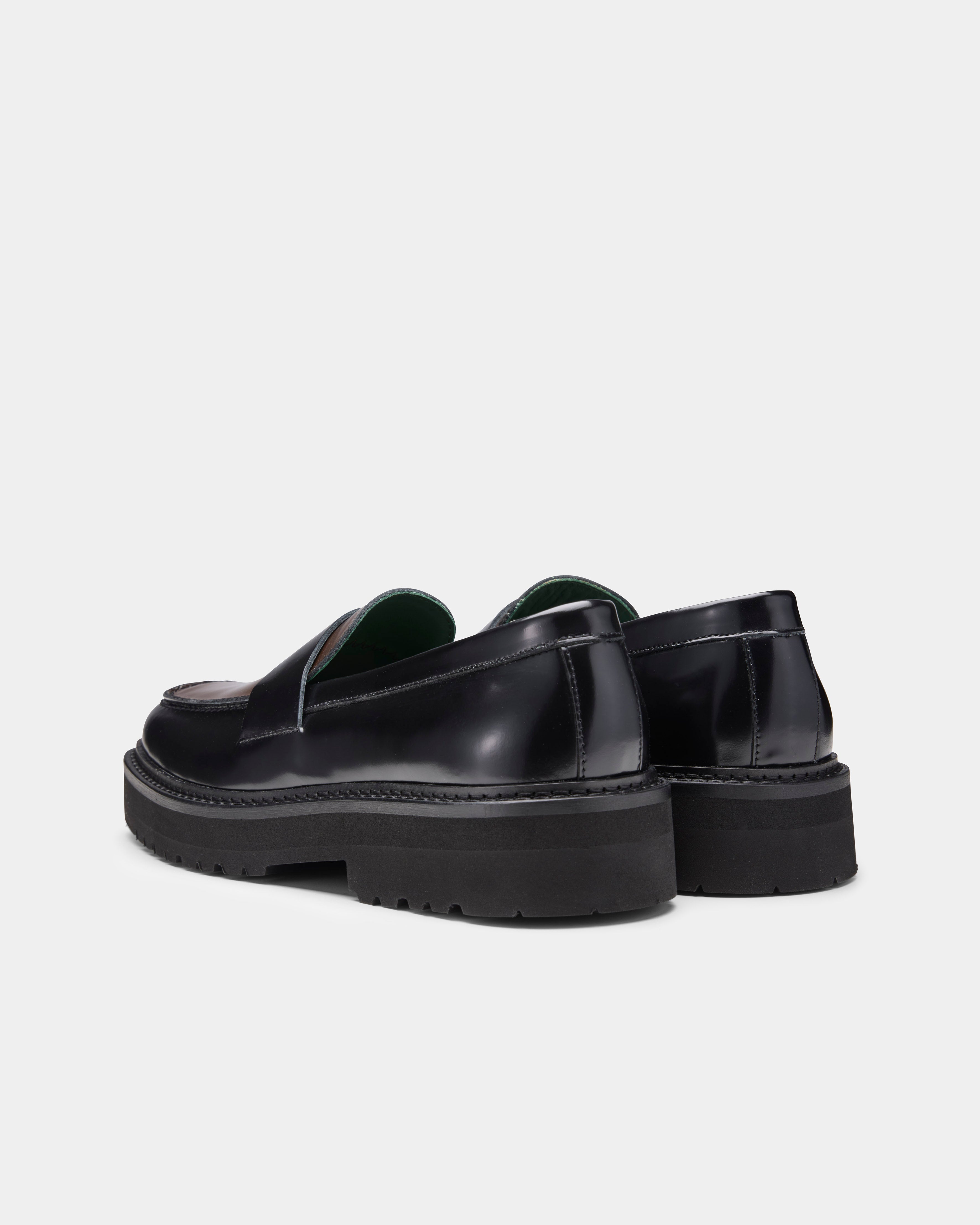 Peeters loafer in black and brown from the back