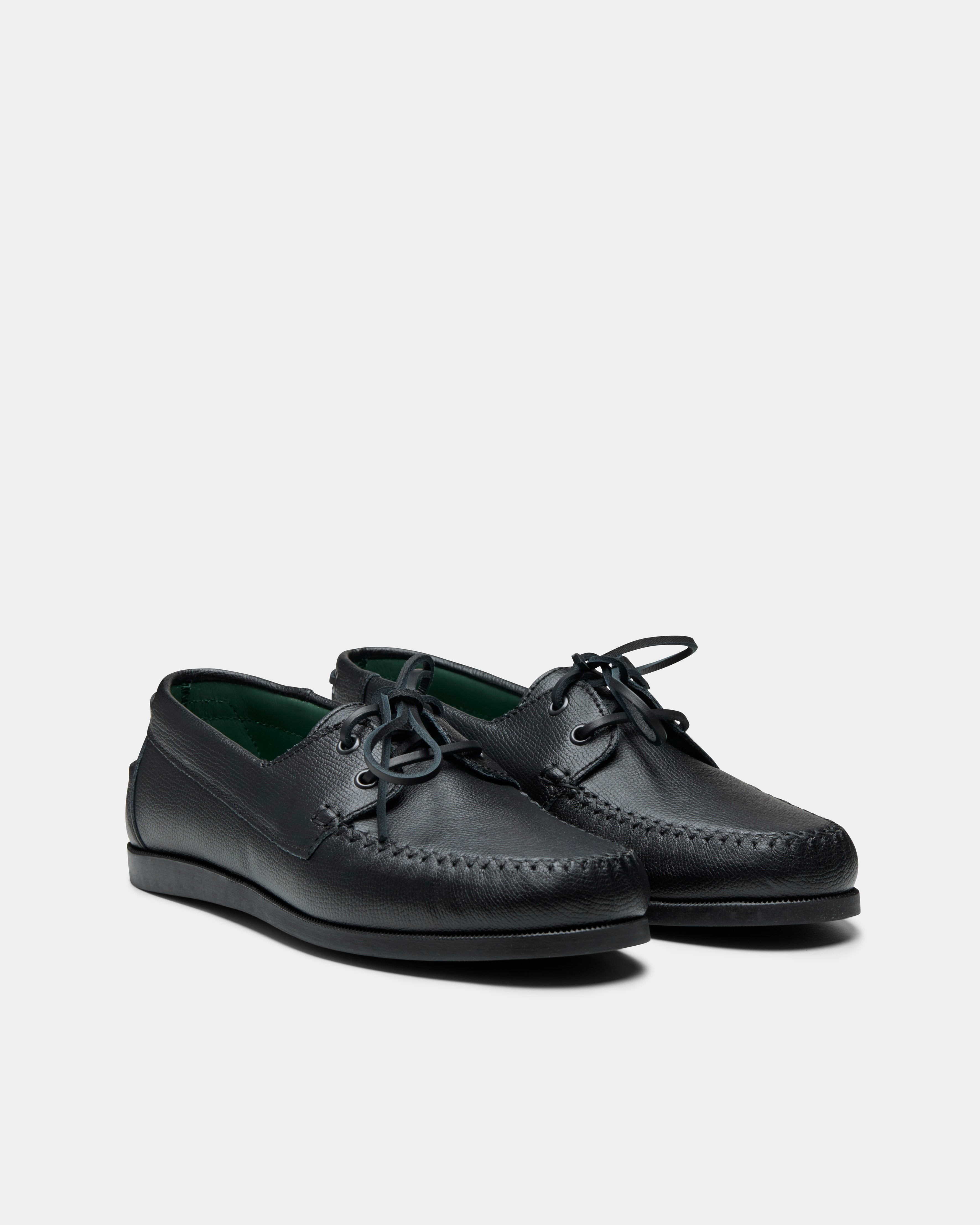 boatman shoe in black grain leather