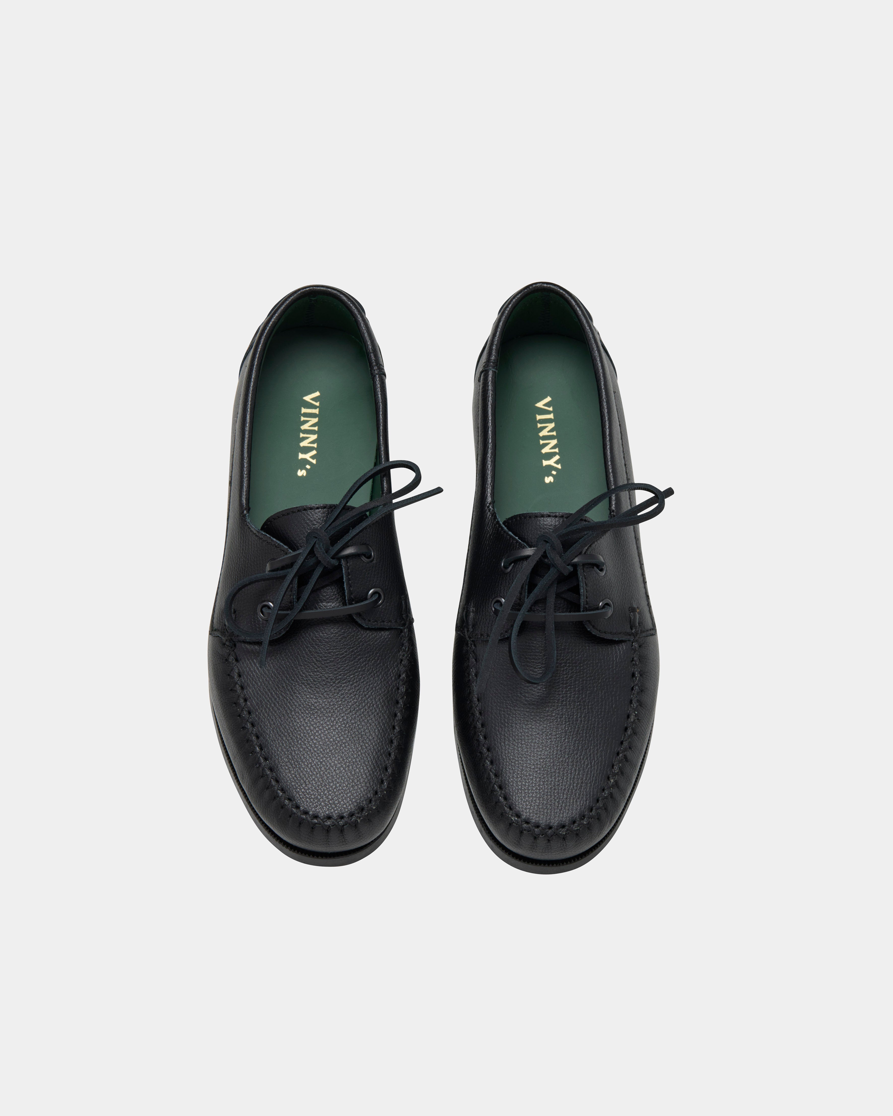 boatman shoe in black grain leather