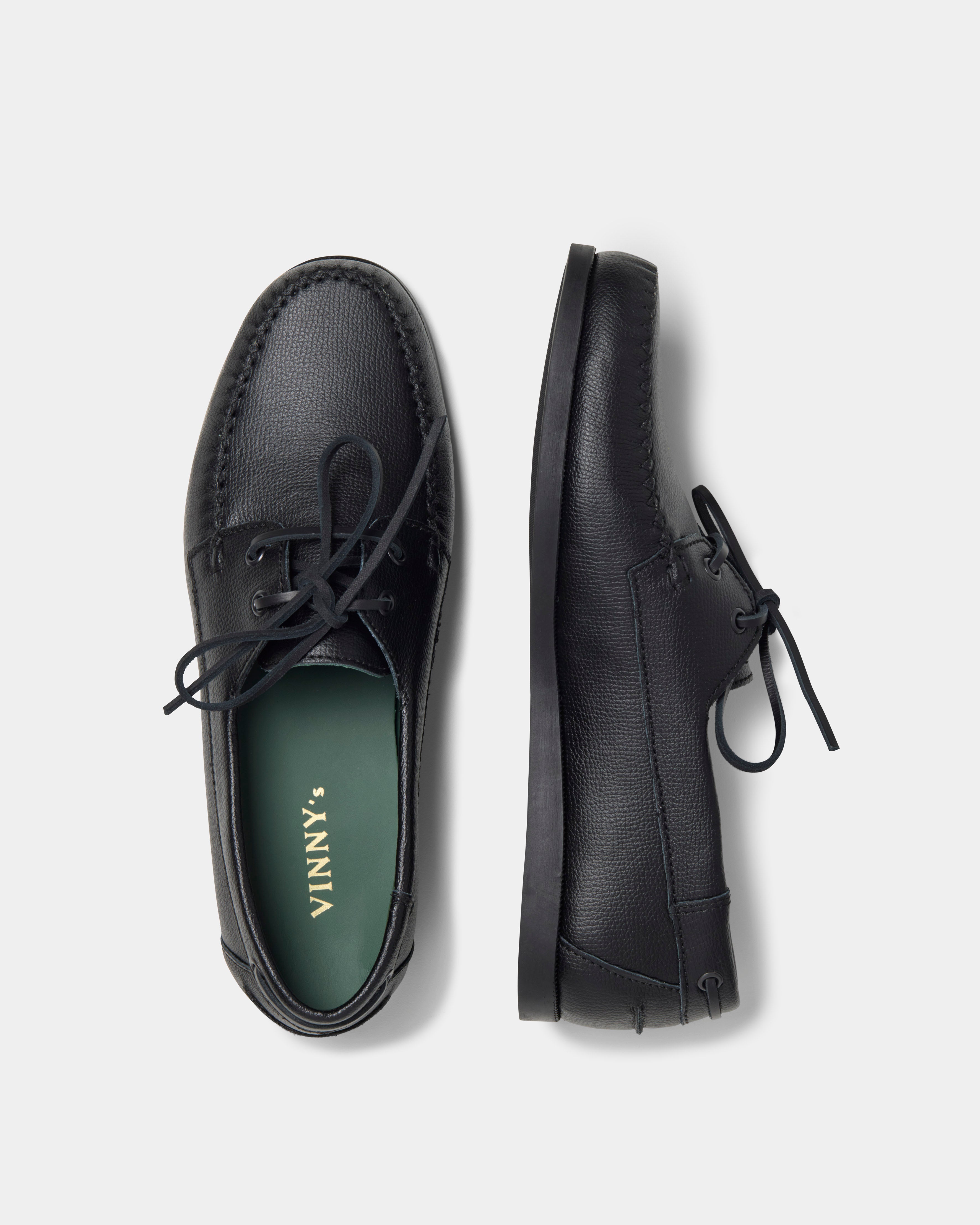 boatman shoe in black grain leather