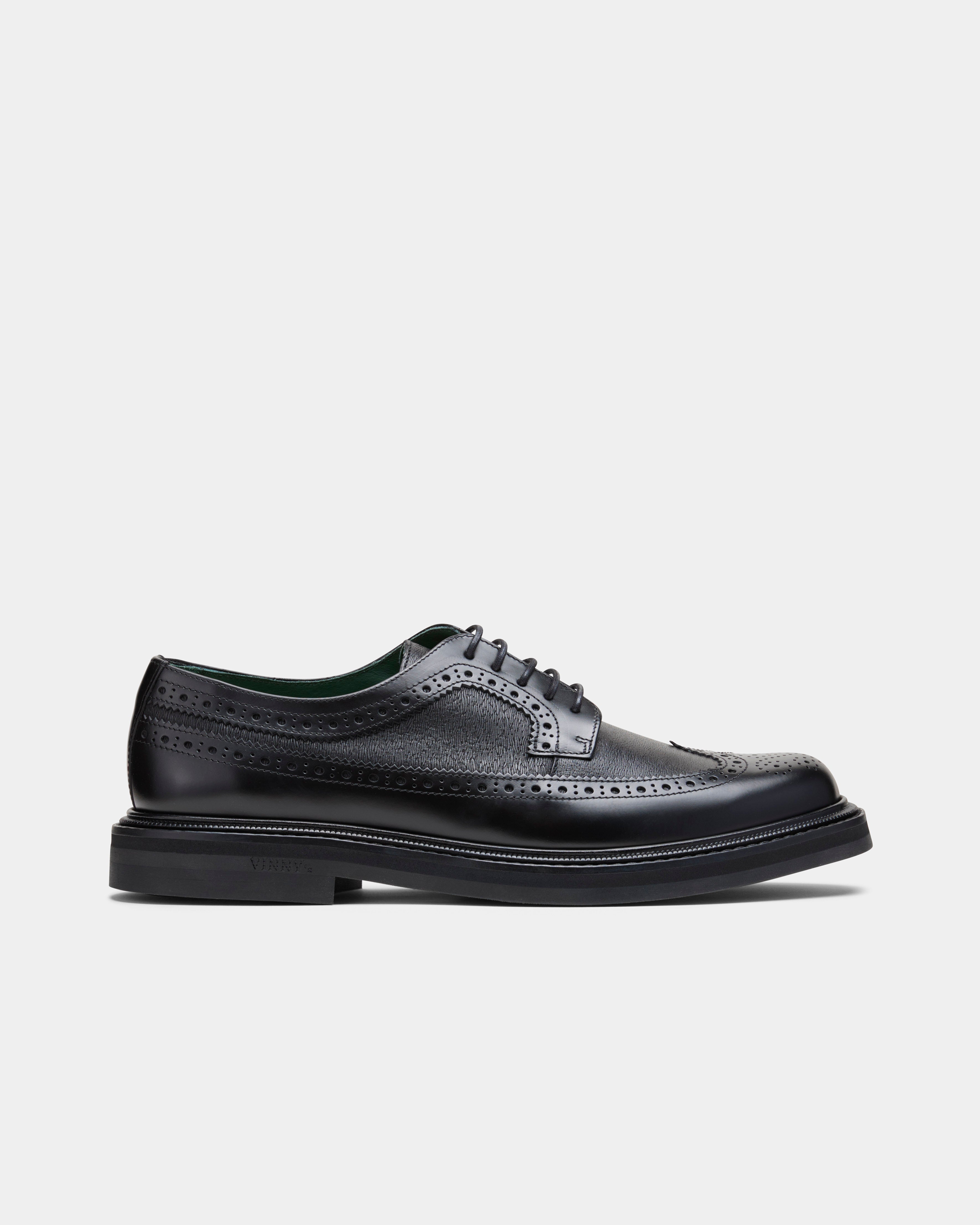 vinnee brogue nubuck shoe in black