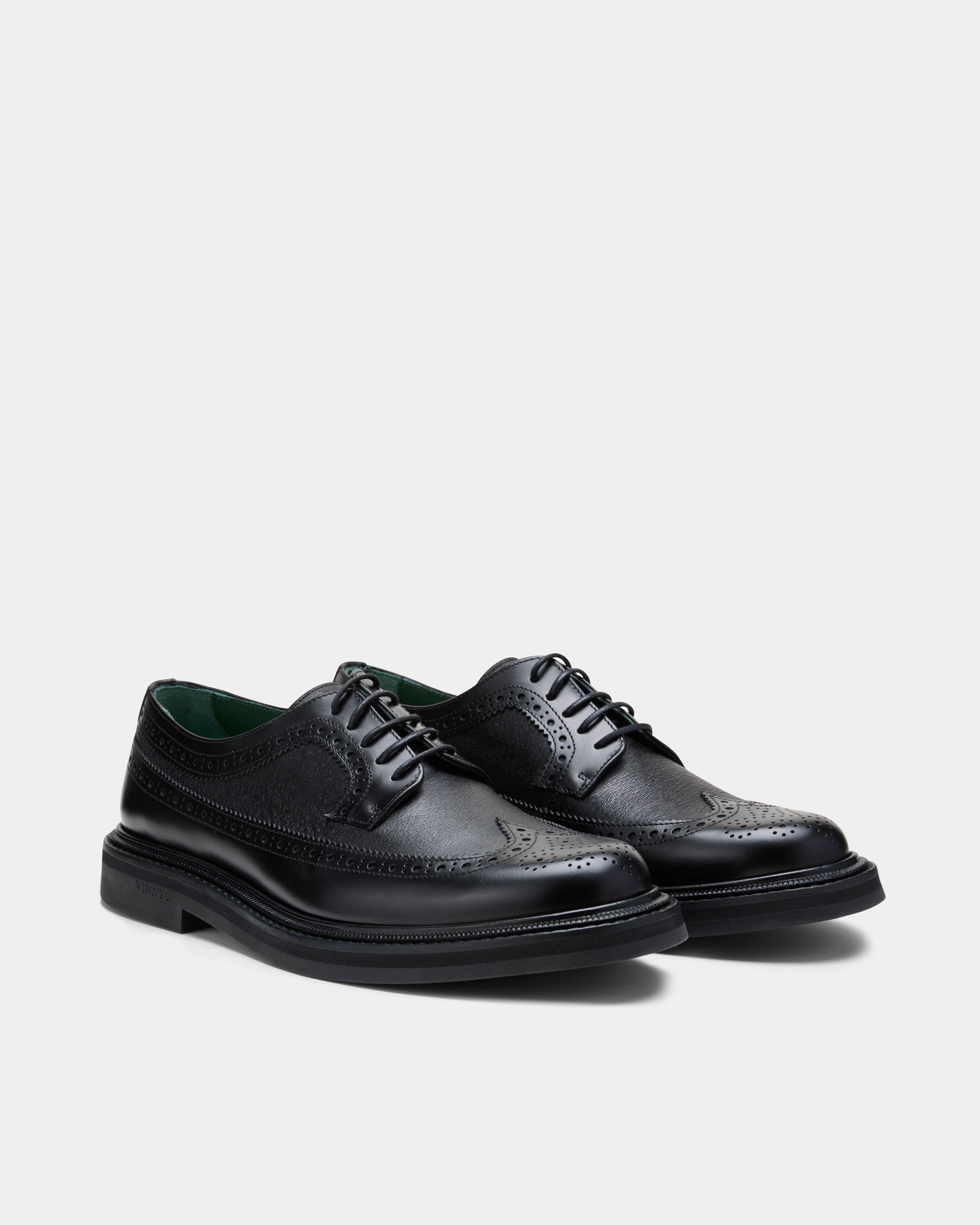 vinnee brogue nubuck shoe in black