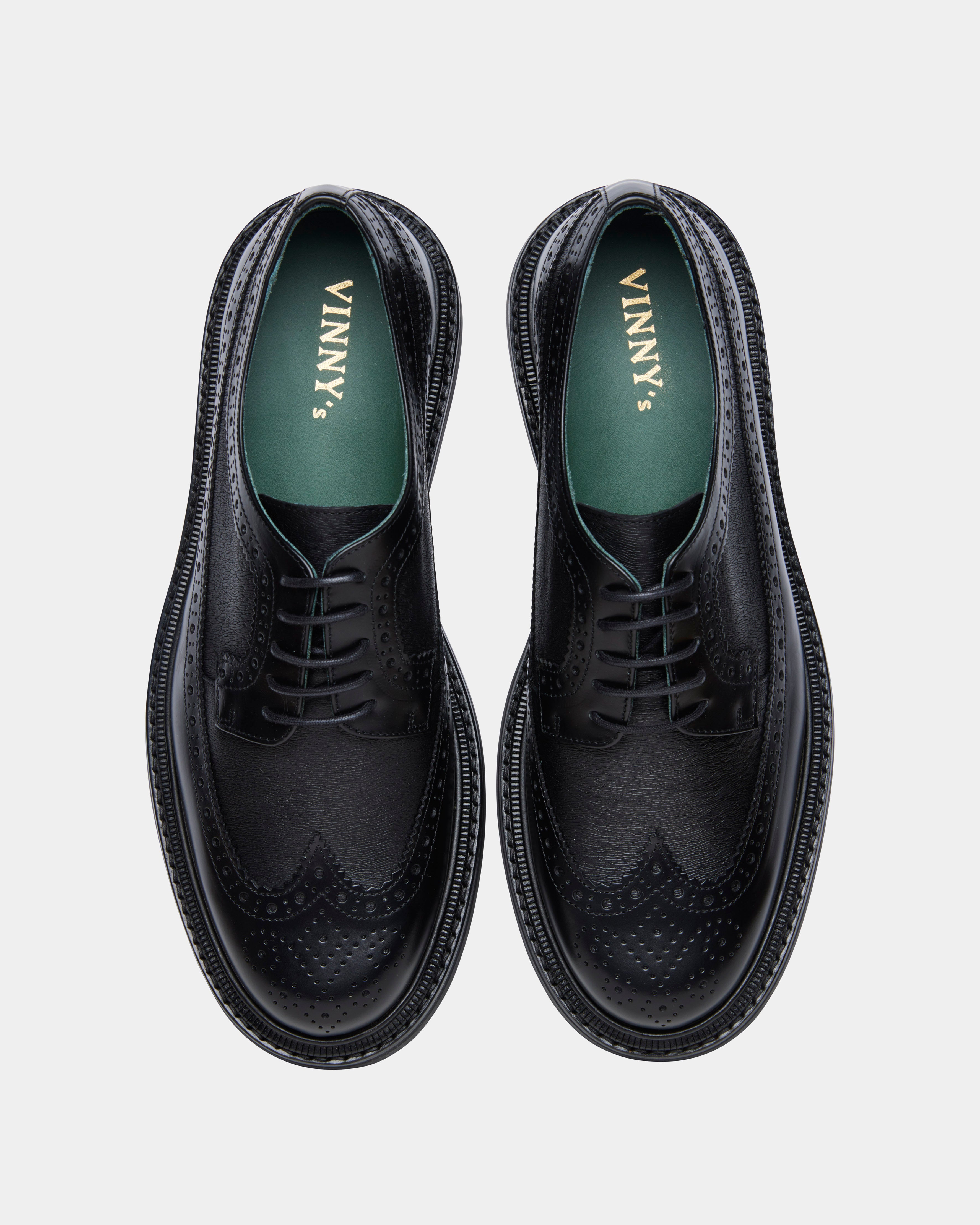 vinnee brogue nubuck shoe in black