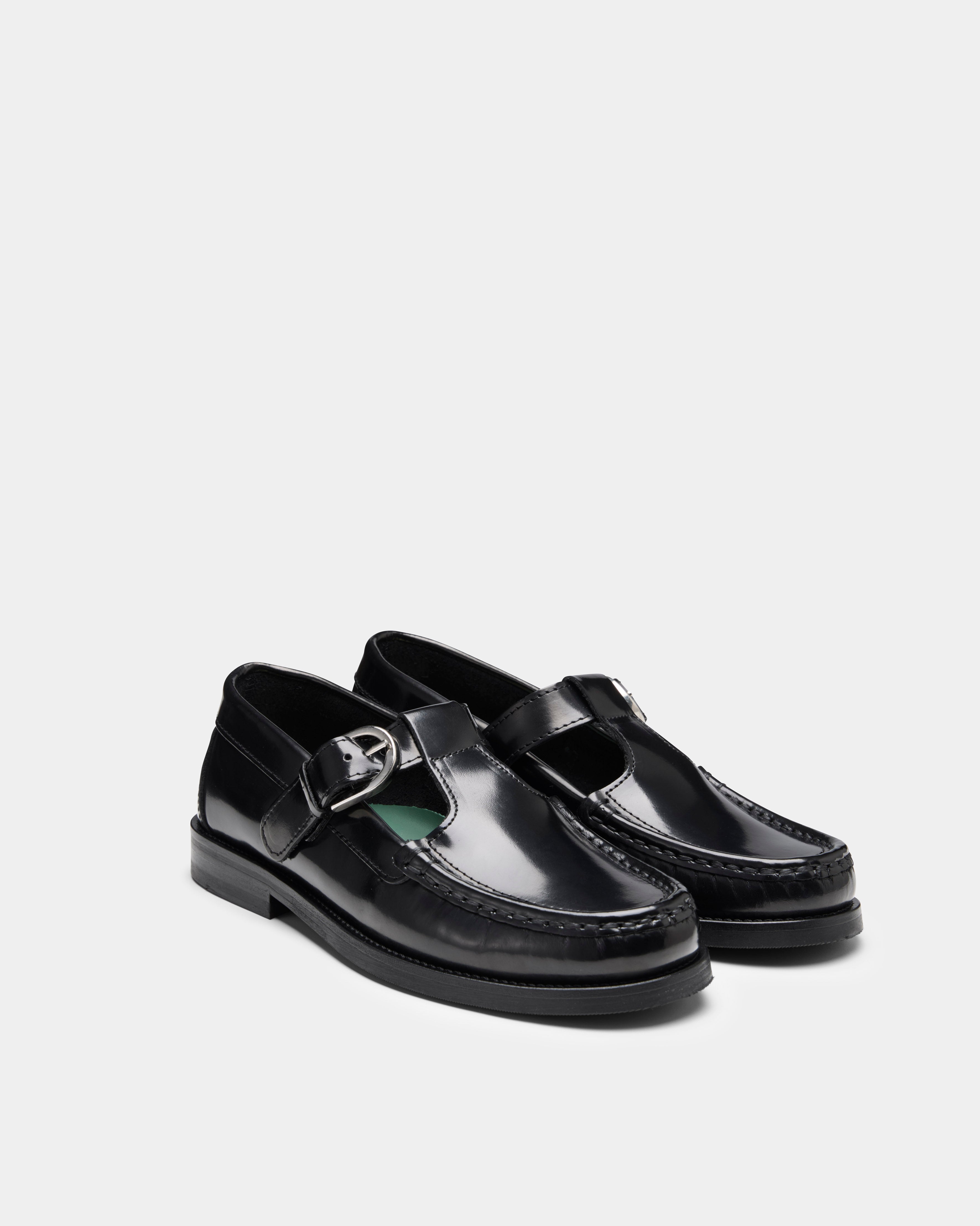 Marlie Black from the front